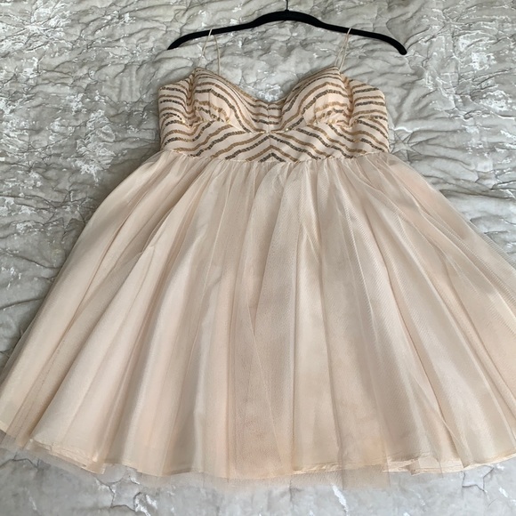 Aidan Mattox Dresses & Skirts - Aidan Mattox cocktail dress